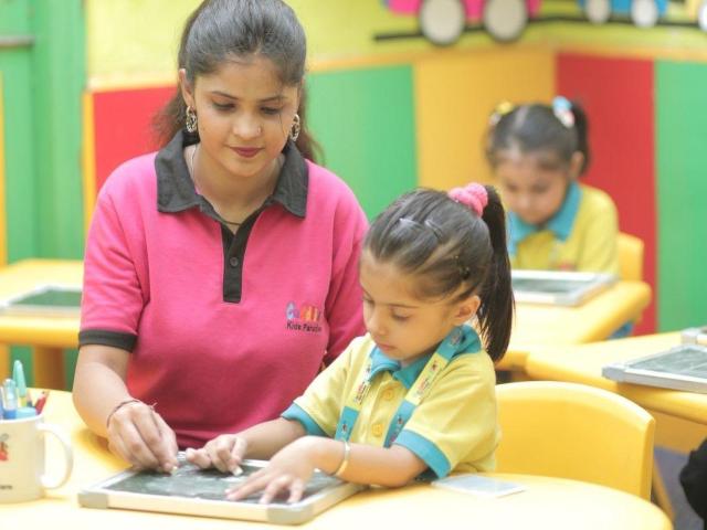 Play School Franchise in Gurugram | Start with Cuddling Bee
