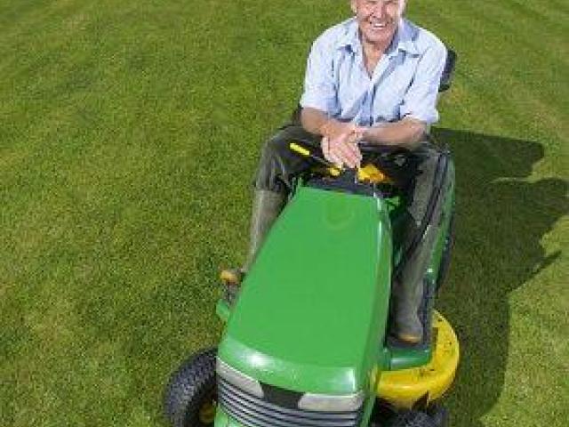 Yard Solutions Weed Control