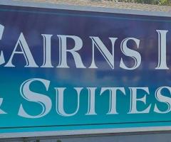 O'Cairns Inn & Suites