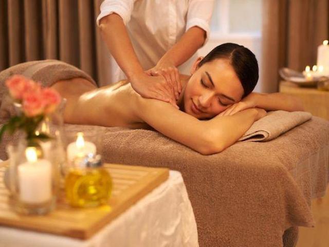 Relaxation Spa Therapy In Della Spa Chandrapur 8422019074