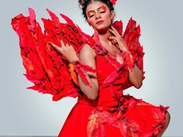 Lakmé Academy Powered By Aptech:-Makeup Course in Aurangabad