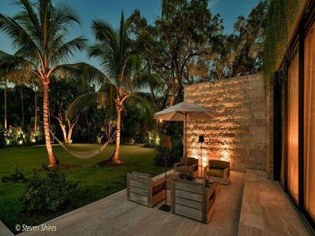 landscape lighting Miami Dade